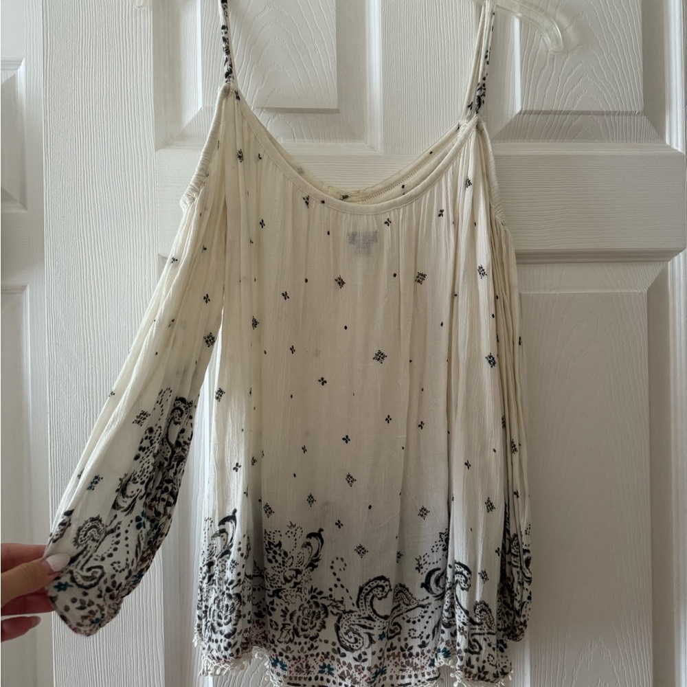 Patterned Cold Shoulder Top - image 3